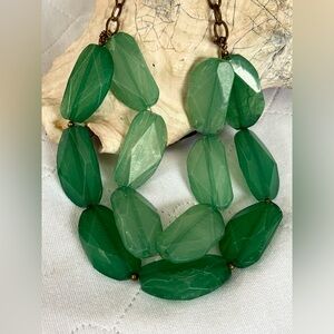 Emerald green faceted stone chunky necklace adjustable necklace